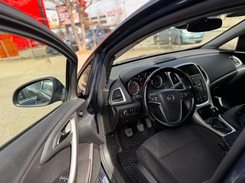 Opel Astra, снимка 12 - Автомобили и джипове - 49006206