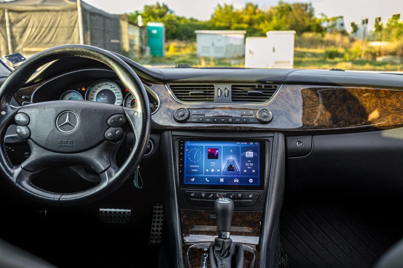 Mercedes-Benz CLS 55 AMG Petronas, снимка 15 - Автомобили и джипове - 52554910