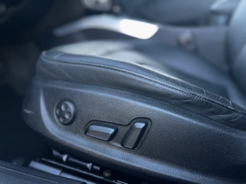 Audi A4 2.0 T, снимка 10 - Автомобили и джипове - 52420866