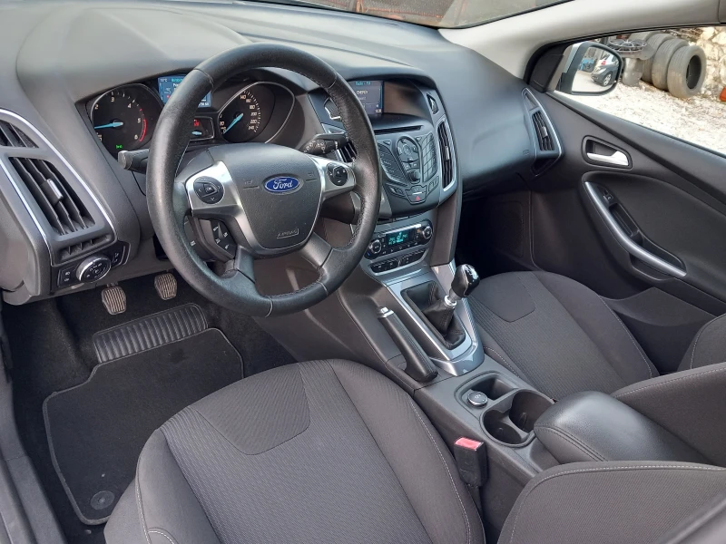 Ford Focus 1.6TDCI NAVI 6ск, снимка 10 - Автомобили и джипове - 52967412