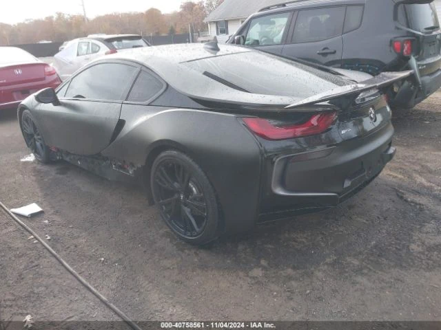 BMW i8, снимка 5 - Автомобили и джипове - 48965540