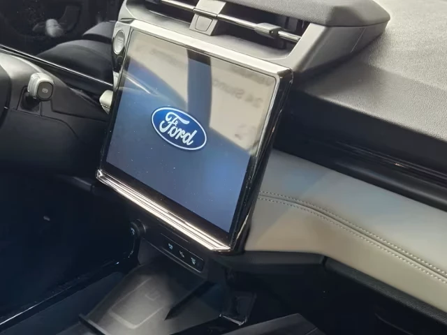 Ford Puma Gen-E* 360 CAM* DISTR* KEYLESS* CARPLAY* , снимка 5 - Автомобили и джипове - 54062286