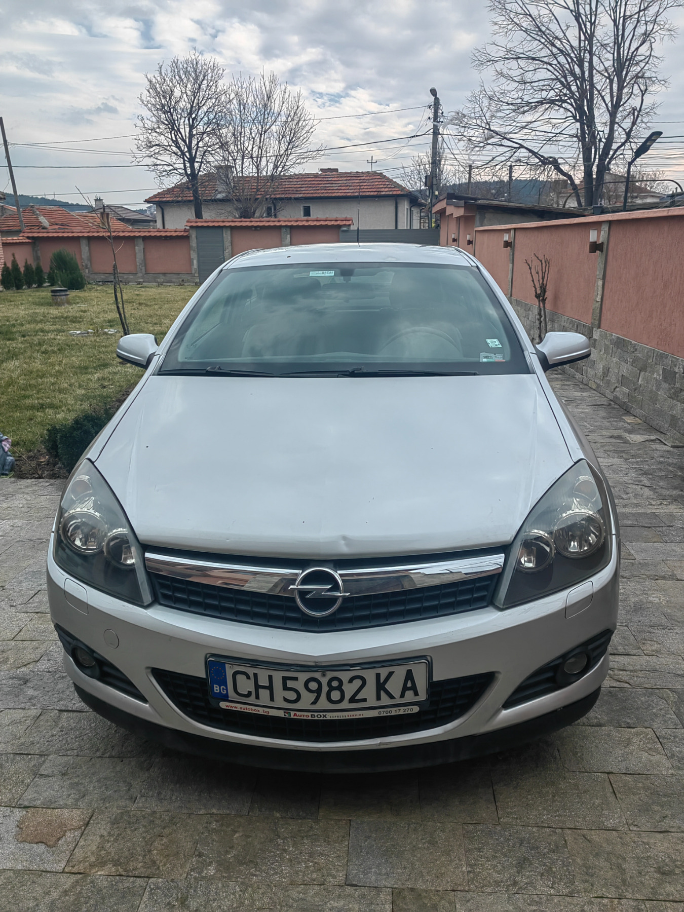 Opel Astra GTC - изображение 1