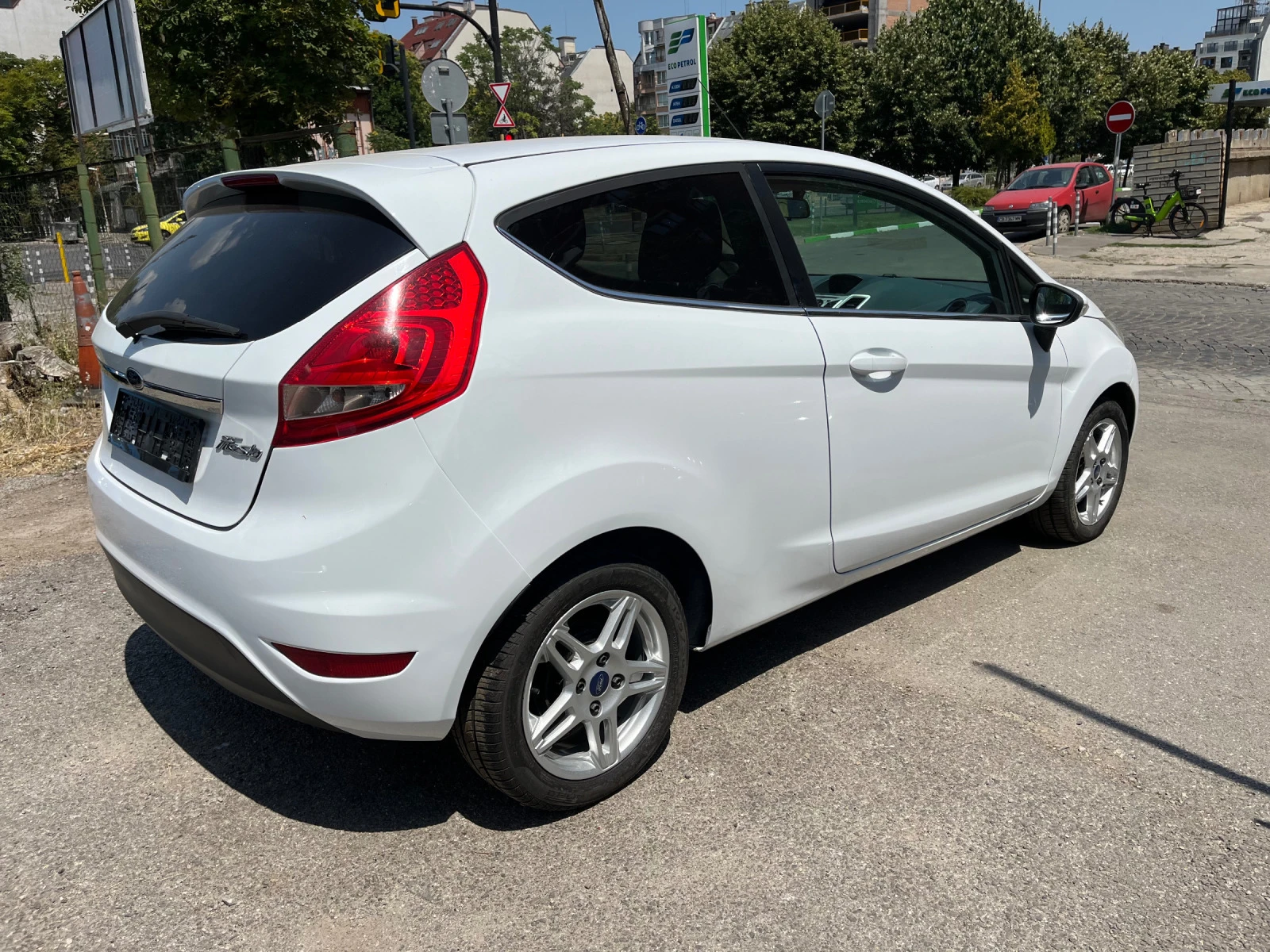 Ford Fiesta 1.25 EURO 5 - изображение 5