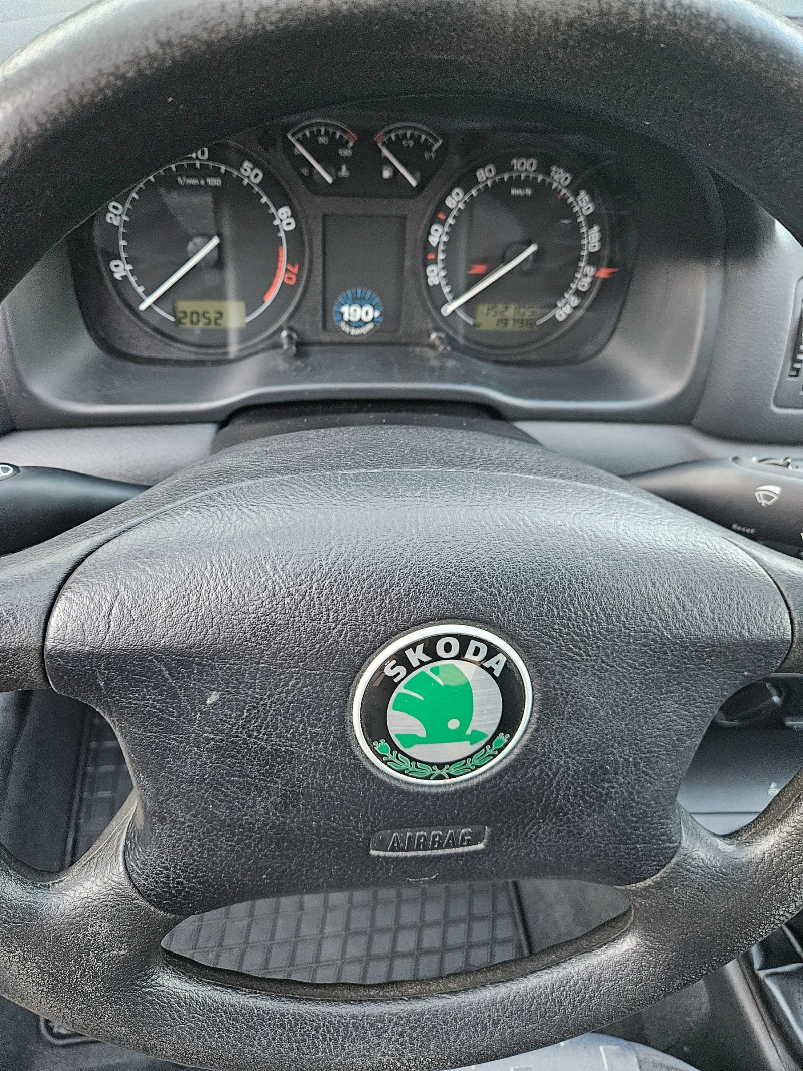 Skoda Octavia 2.0 i - изображение 8