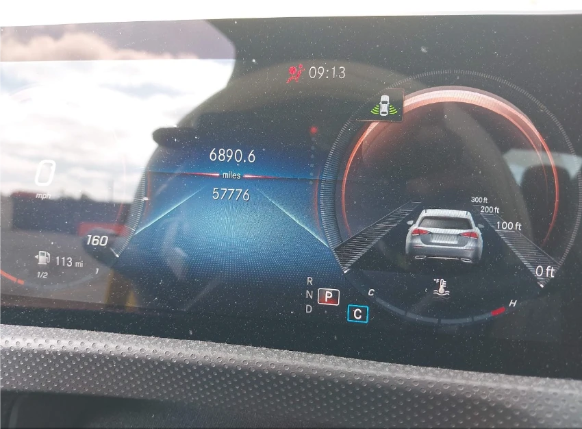 Mercedes-Benz CLA 250 ДИГ.ТАБЛО* М.ТОЧКА* ПОДГРЕВИ* CARPLAY* КРАЙНА ЦЕНА - изображение 8