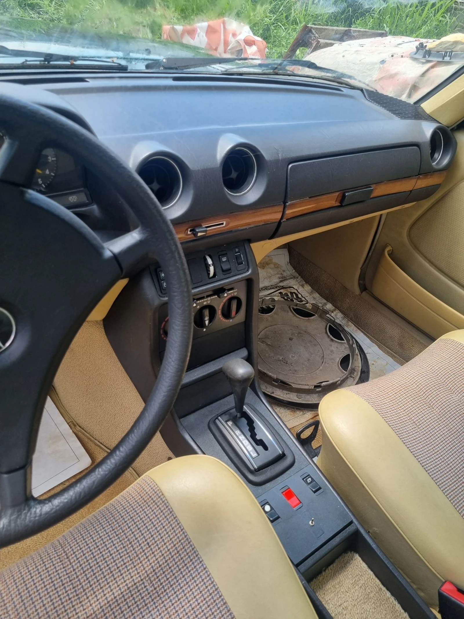 Mercedes-Benz 123 Dizel, снимка 11 - Автомобили и джипове - 56059132
