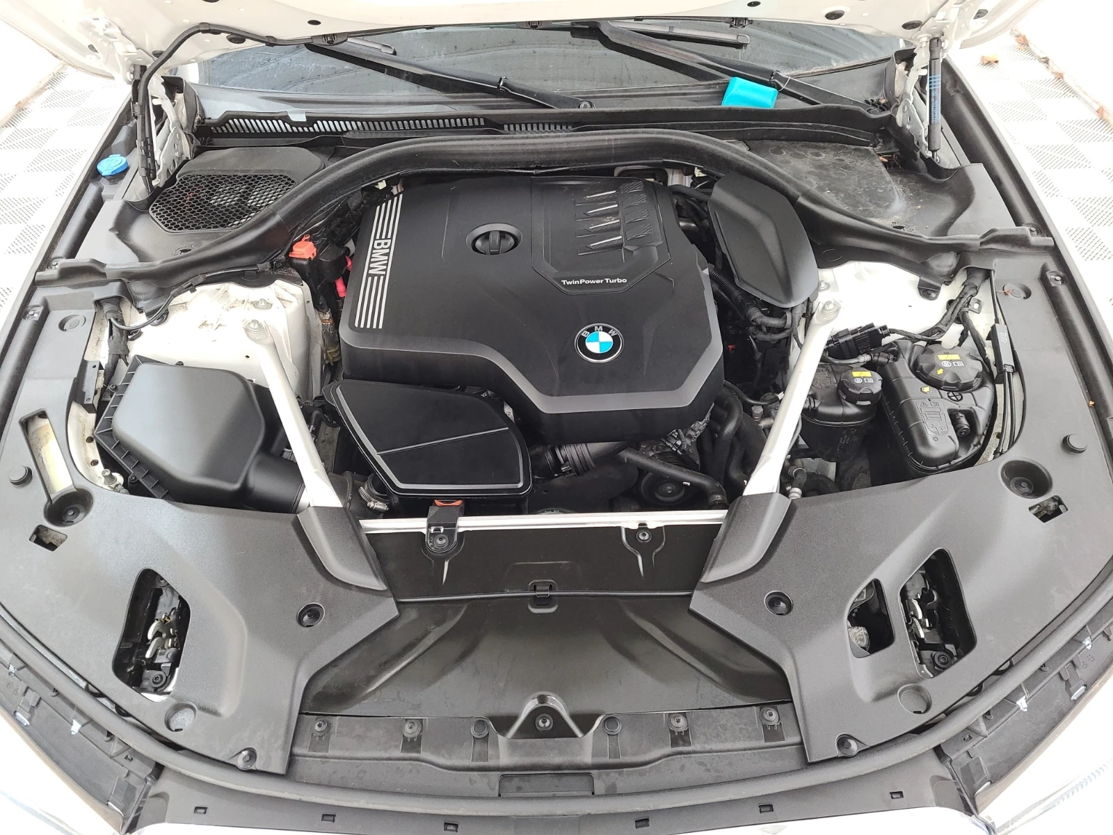 BMW 330 * CARFAX *    | Mobile.bg   12