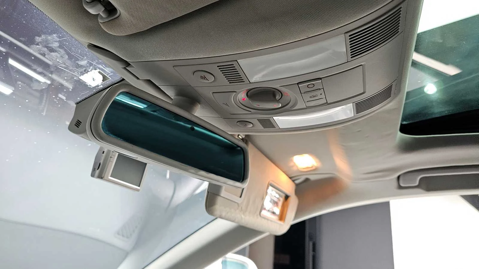 Audi A8 3.2i 260�� Quttro. 136000 ��!!!  | Mobile.bg � ����������� 17