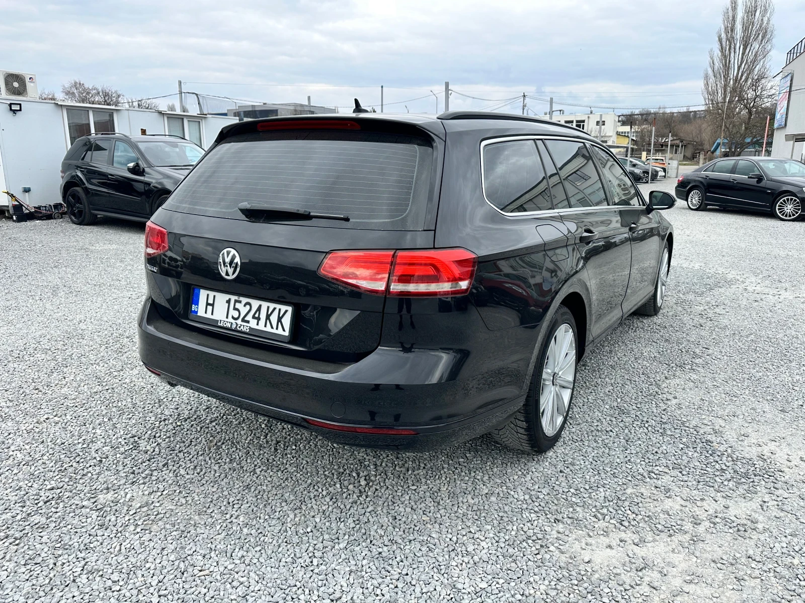 VW Passat 2.0 TDI, снимка 8 - Автомобили и джипове - 53888544