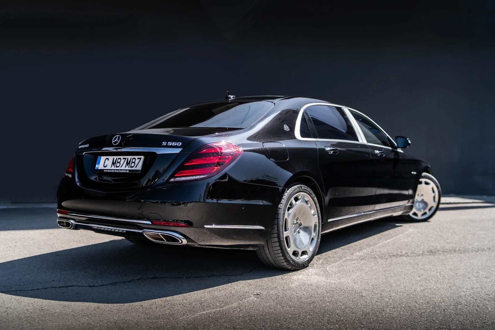 Mercedes-Benz Maybach S560 4MATIC, снимка 5 - Автомобили и джипове - 54416638