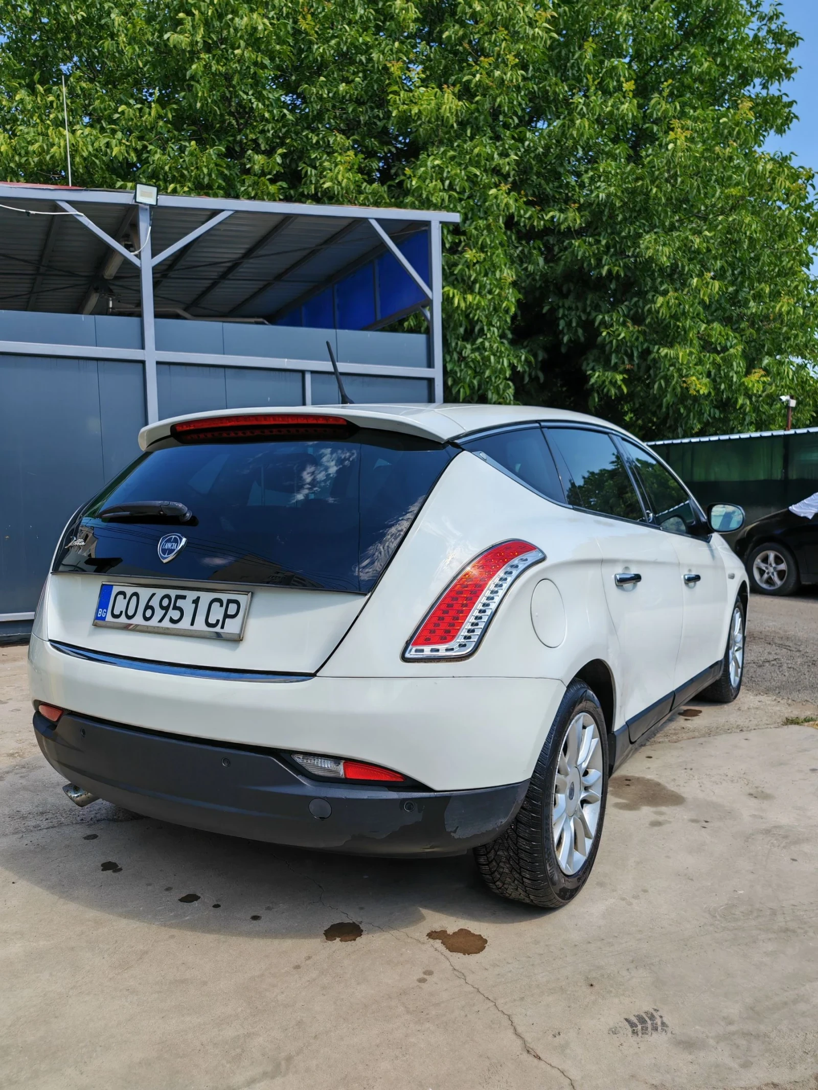 Lancia Delta 1.6 MultyJet 26V, снимка 6 - Автомобили и джипове - 55120170