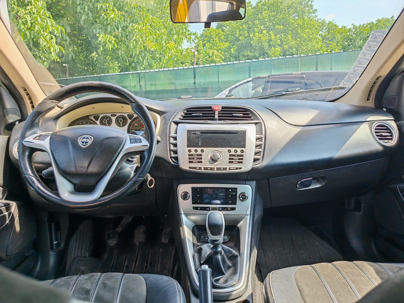 Lancia Delta 1.6 MultyJet 26V, снимка 9 - Автомобили и джипове - 55120170