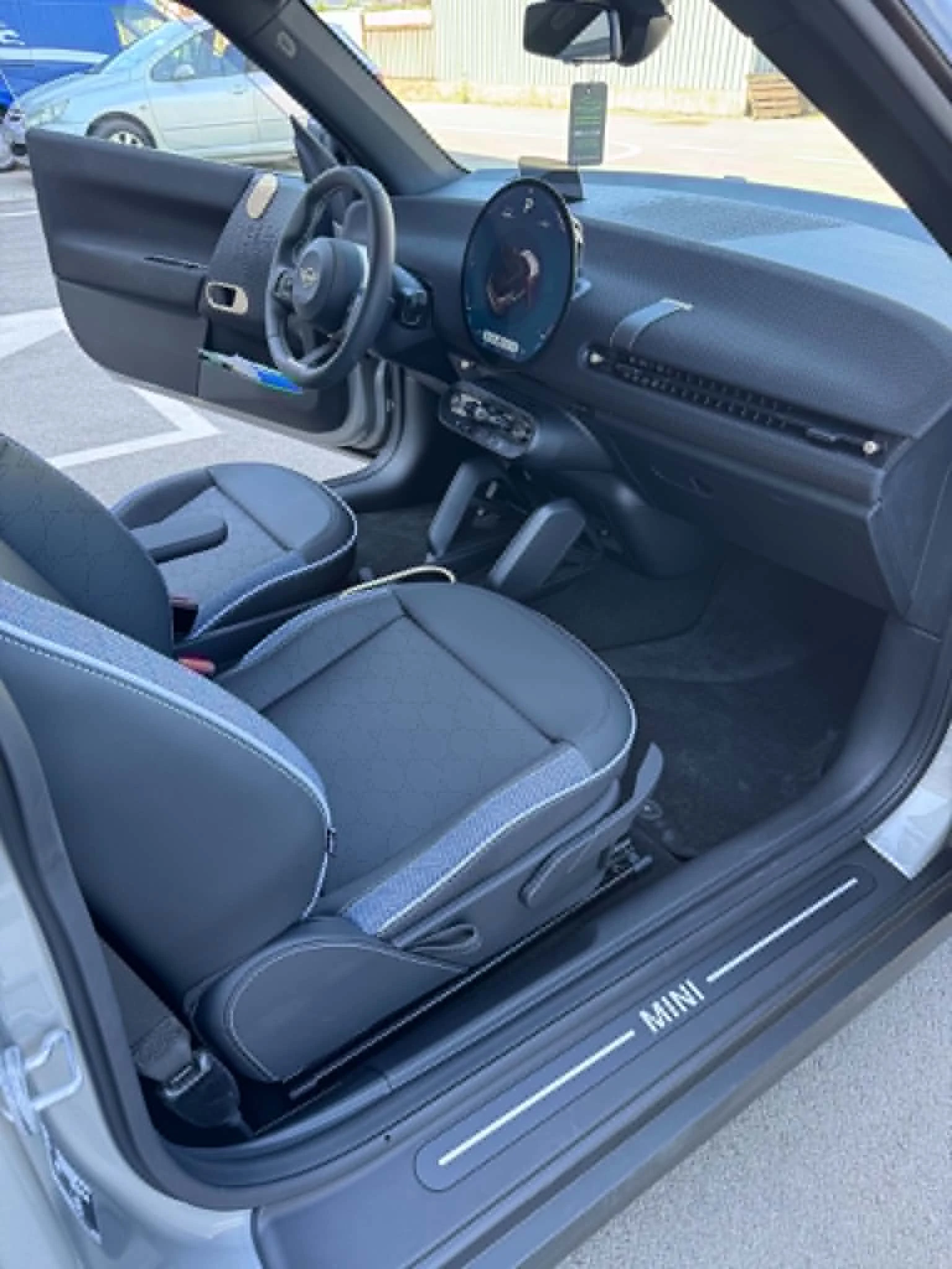 Mini Cooper SE   54.2KW/H, снимка 11 - Автомобили и джипове - 55338698