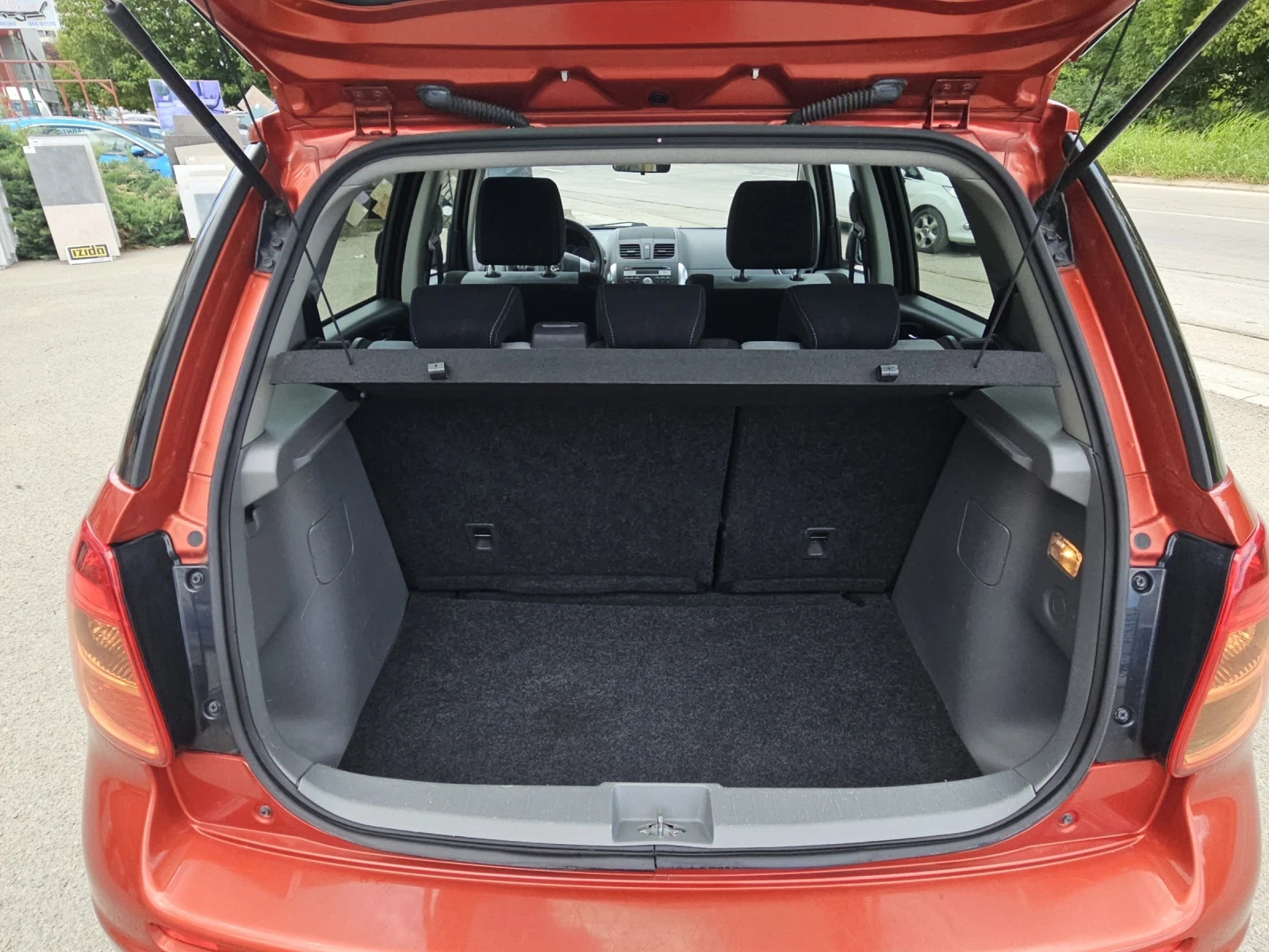 Suzuki SX4 1.6i--FACE--SHINE, снимка 9 - Автомобили и джипове - 55393469