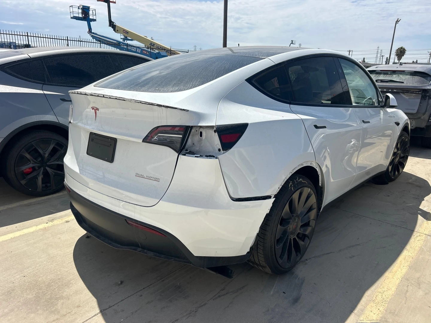 Tesla Model Y Performanc 4x4 LONG RANGE Dual Motor 21'' | Mobile.bg � ����������� 2