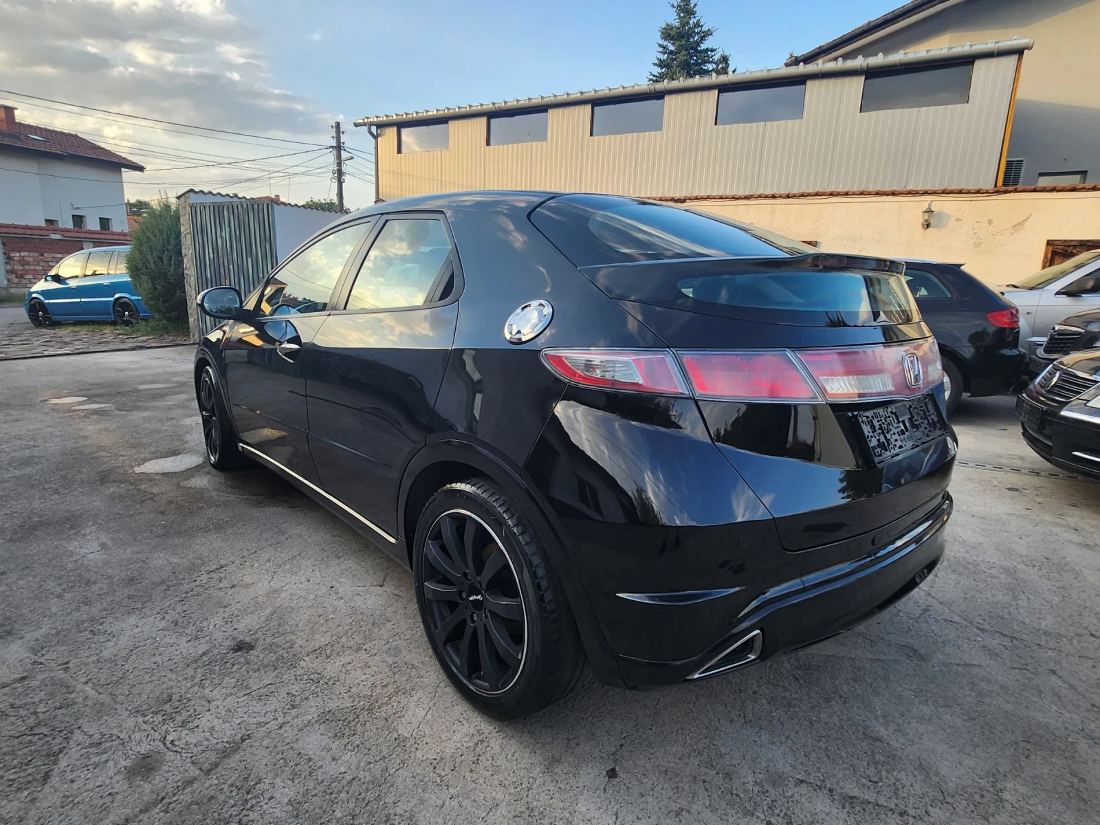 Honda Civic 1.8i V-TEC GERMANY FACELIFT TOP ZUSTAND, снимка 6 - Автомобили и джипове - 55890799