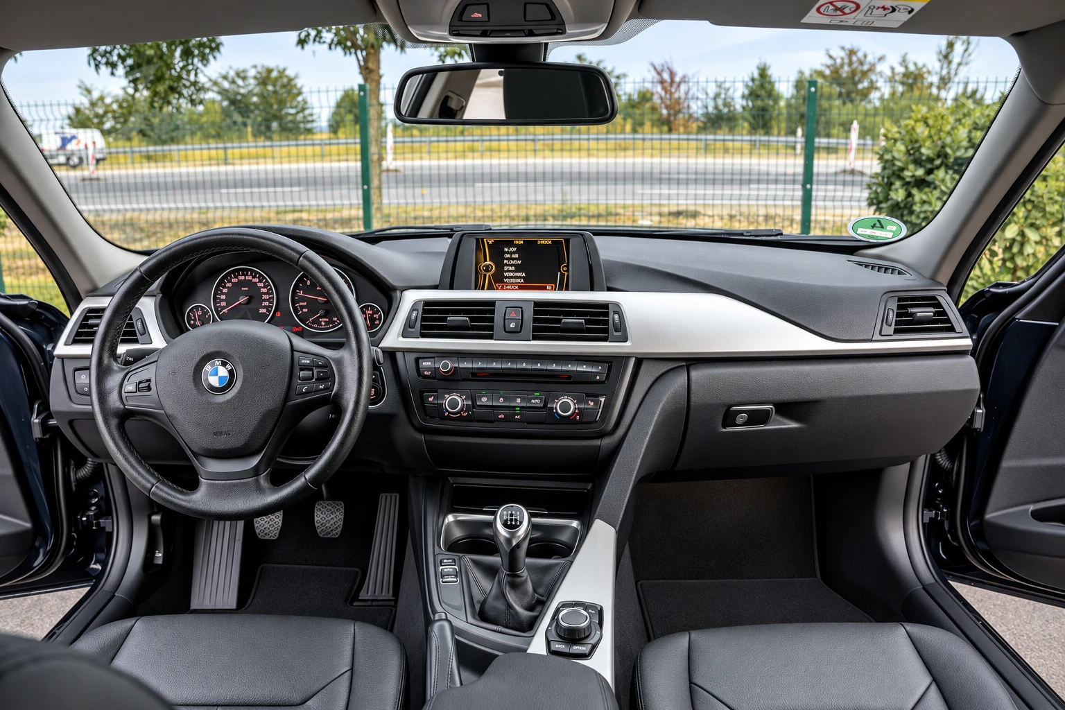 BMW 316 i* 136HP* NAPPA* GERMANY, снимка 13 - Автомобили и джипове - 56056382