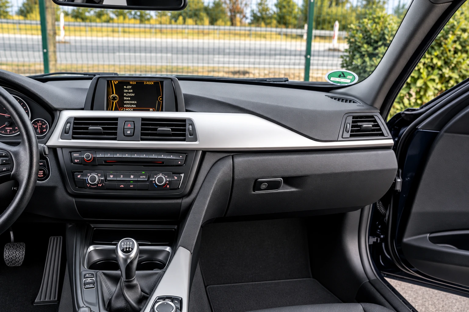 BMW 316 i* 136HP* NAPPA* GERMANY, снимка 15 - Автомобили и джипове - 56056382