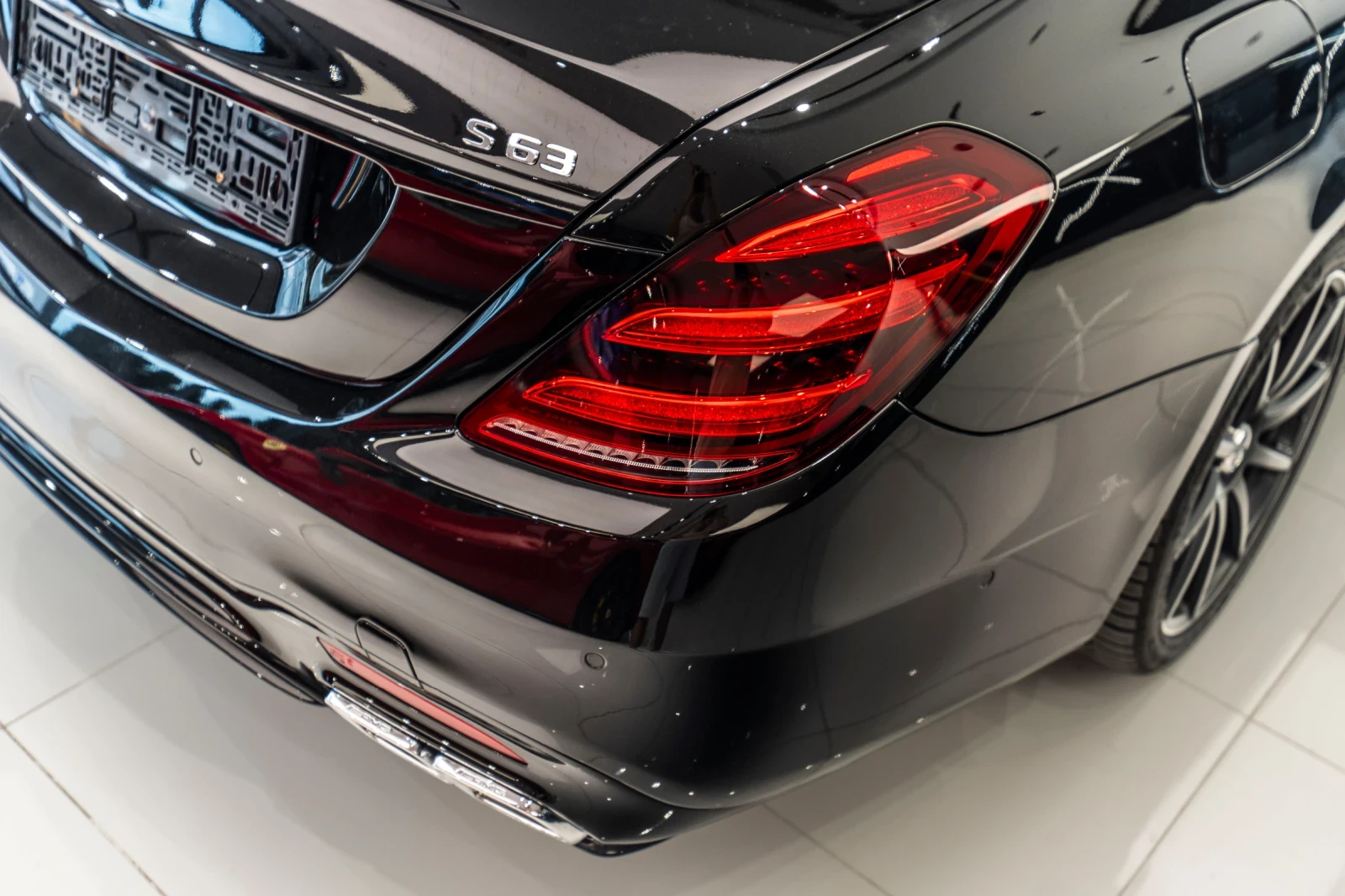 Mercedes-Benz S 560 4M* LONG* 3xTV* 4D BURMESTER* PANO* SOFTCLOSE* , снимка 16 - Автомобили и джипове - 56087975