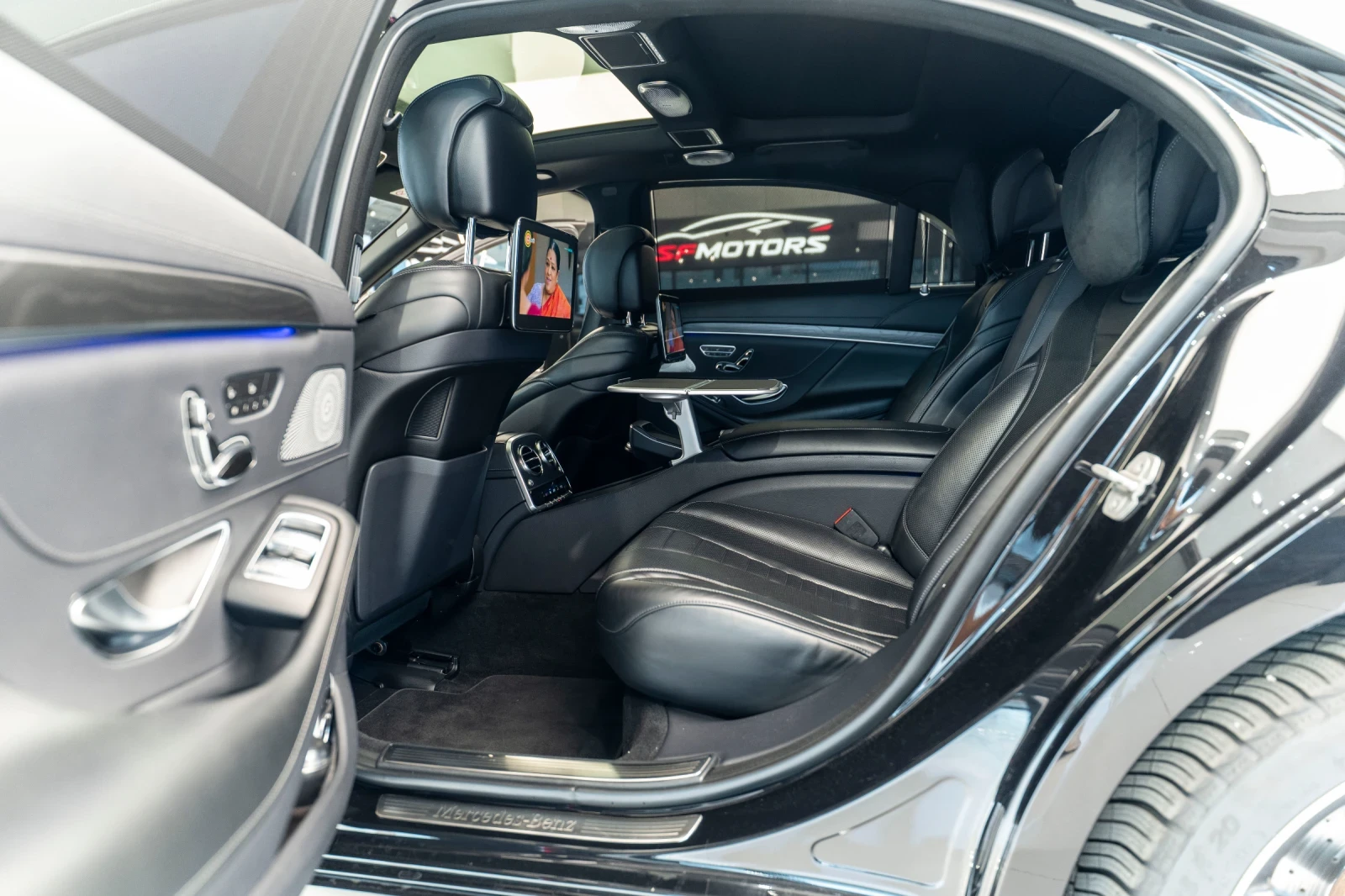 Mercedes-Benz S 560 4M* LONG* 3xTV* 4D BURMESTER* PANO* SOFTCLOSE* , снимка 11 - Автомобили и джипове - 56087975
