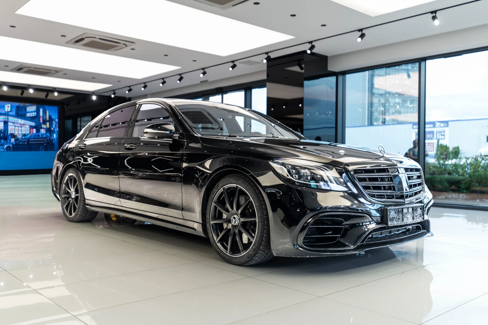 Mercedes-Benz S 560 4M* LONG* 3xTV* 4D BURMESTER* PANO* SOFTCLOSE* , снимка 7 - Автомобили и джипове - 56087975