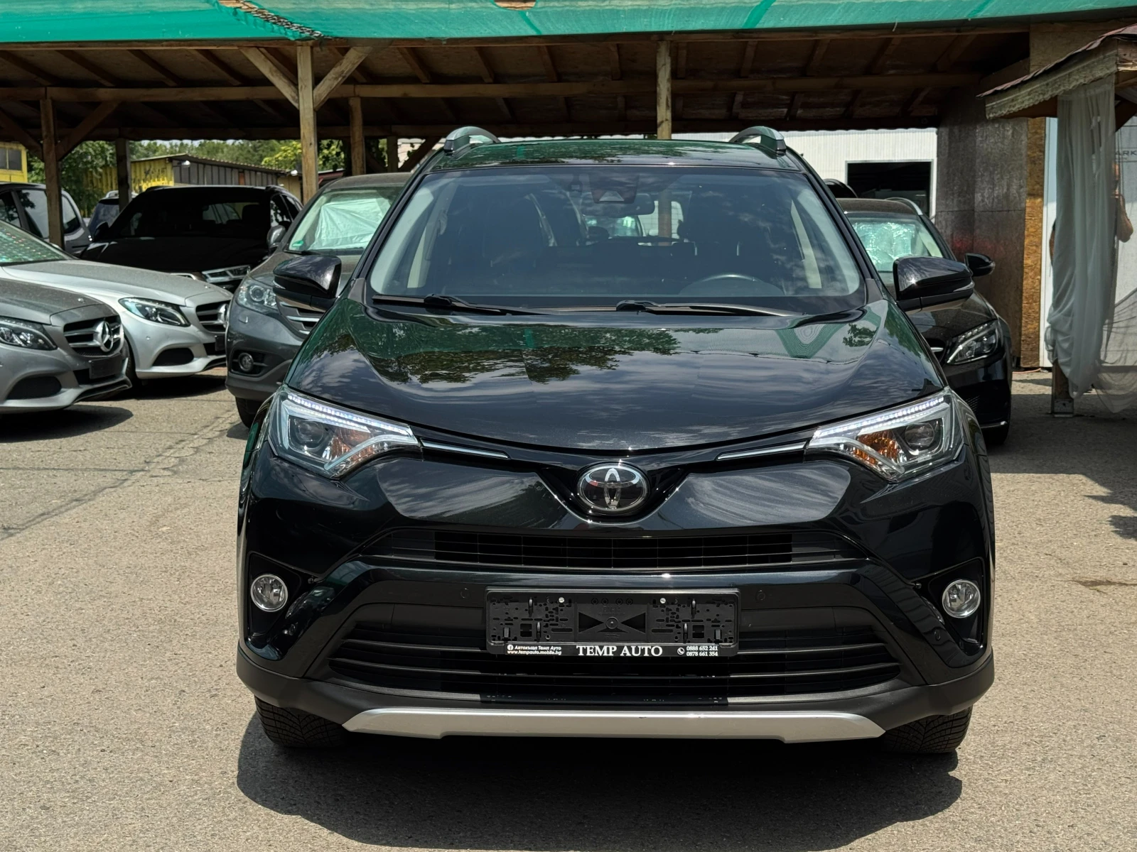 Toyota Rav4 2.0i* 4x4* СЕРВИЗНА КНИЖКА С ПЪЛНА ИСТОРИЯ В TOYOT - изображение 2
