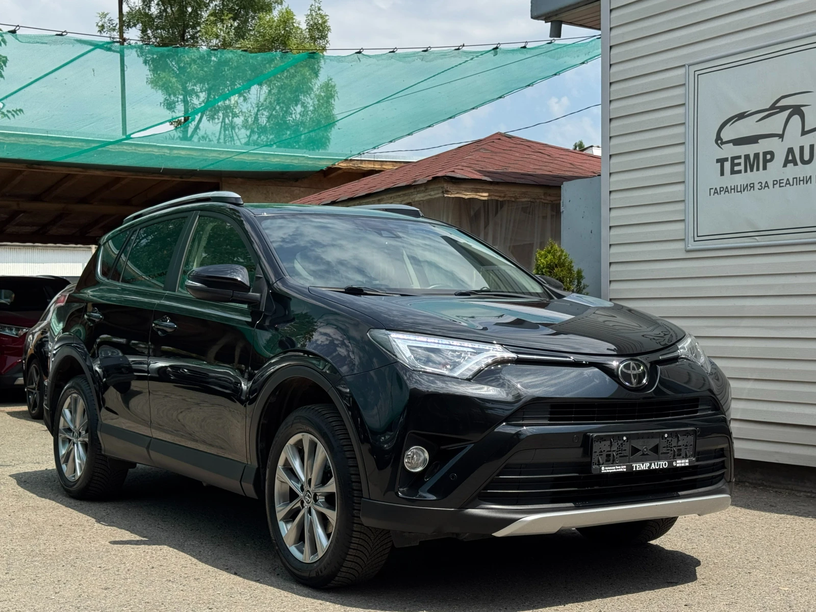 Toyota Rav4 2.0i* 4x4* СЕРВИЗНА КНИЖКА С ПЪЛНА ИСТОРИЯ В TOYOT - изображение 3