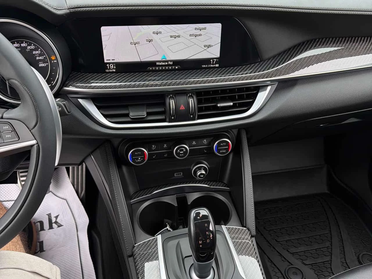 Alfa Romeo Stelvio * Ti * АВТОКРЕДИТ БЕЗ ПЪРВОНАЧАЛНА ВНОСКА* , снимка 9 - Автомобили и джипове - 55227628