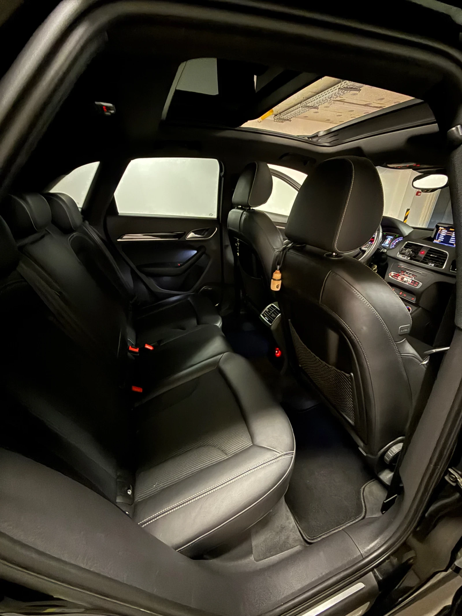 Audi Q3 Quattro 2.0 TDi S-Line, снимка 9 - Автомобили и джипове - 55538773