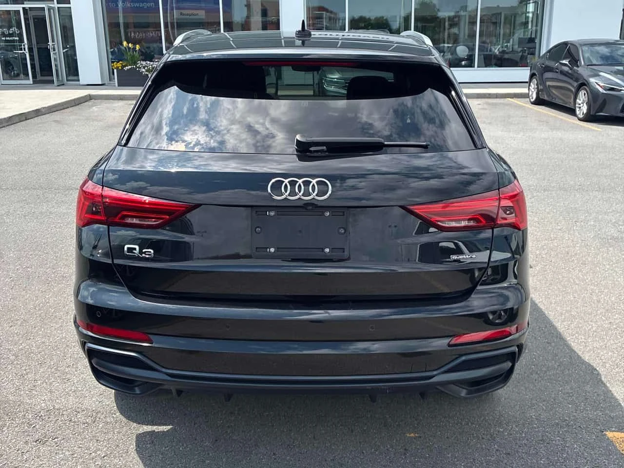 Audi Q3 * Progressiv * АВТОКРЕДИТ* CARFAX* , снимка 4 - Автомобили и джипове - 55579080