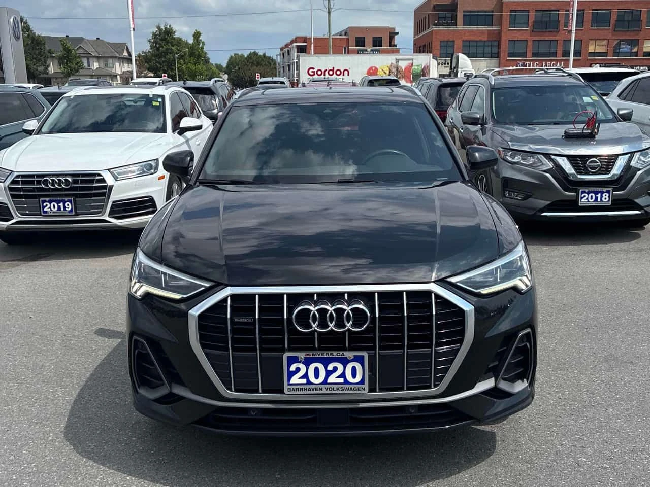 Audi Q3 * Progressiv * АВТОКРЕДИТ* CARFAX* , снимка 6 - Автомобили и джипове - 55579080