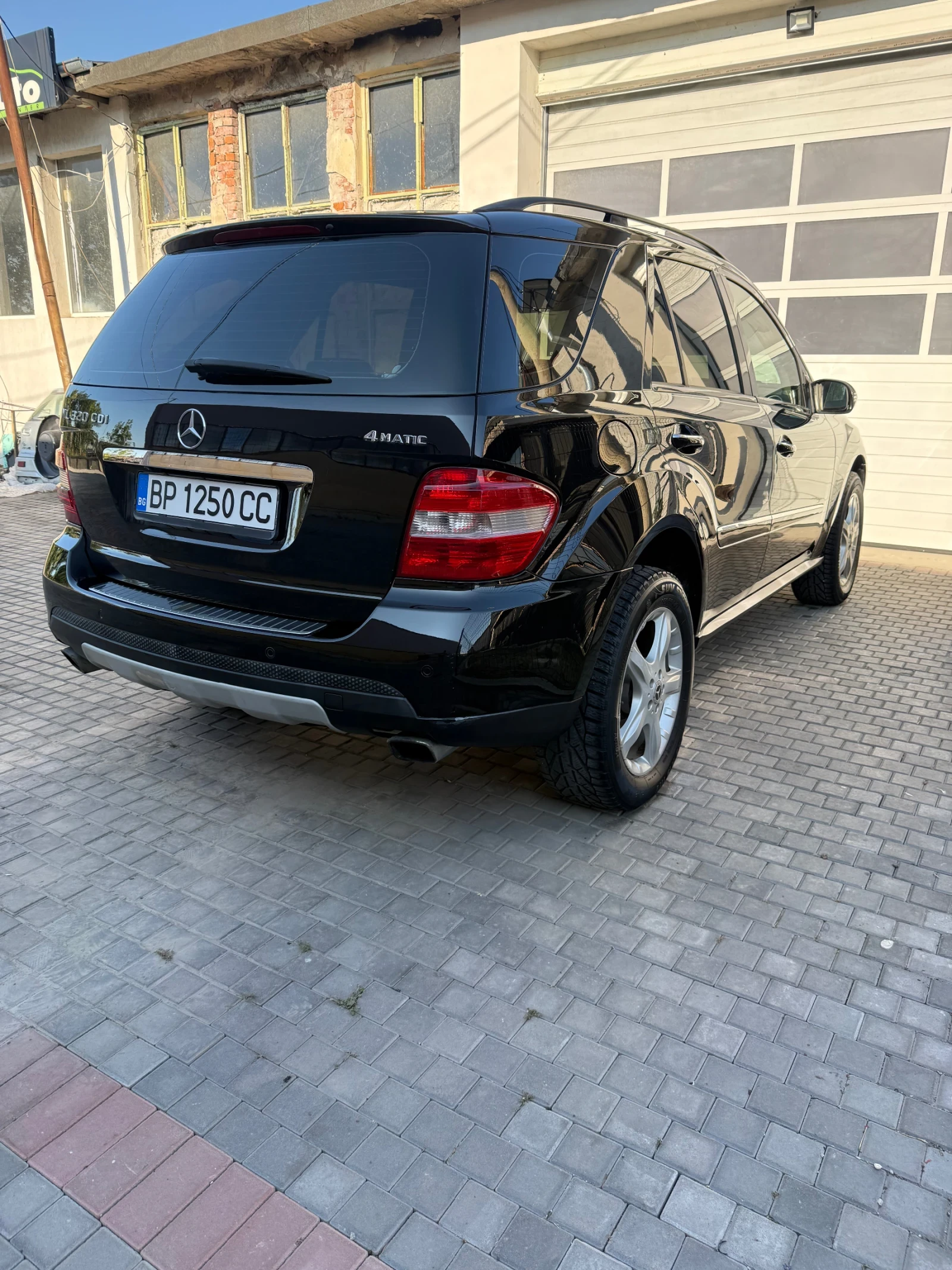 Mercedes-Benz ML 320, снимка 5 - Автомобили и джипове - 55736264