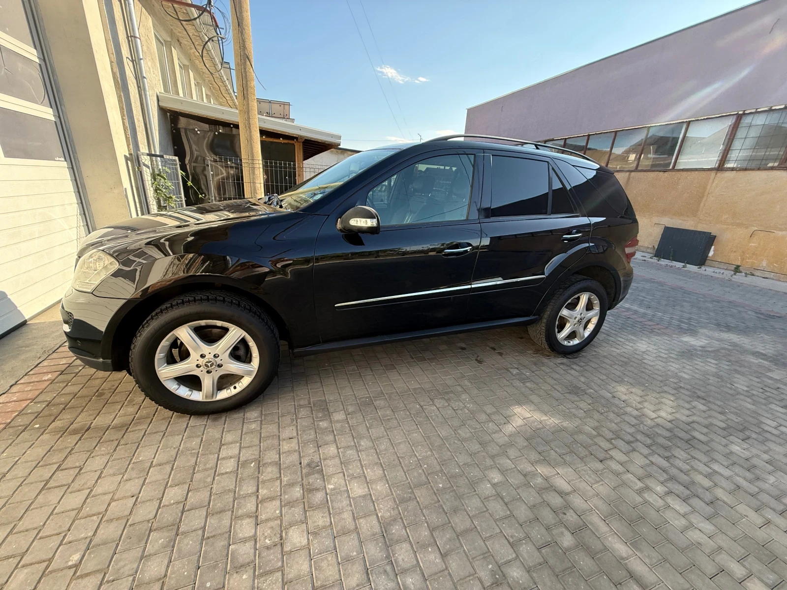 Mercedes-Benz ML 320, снимка 3 - Автомобили и джипове - 55736264