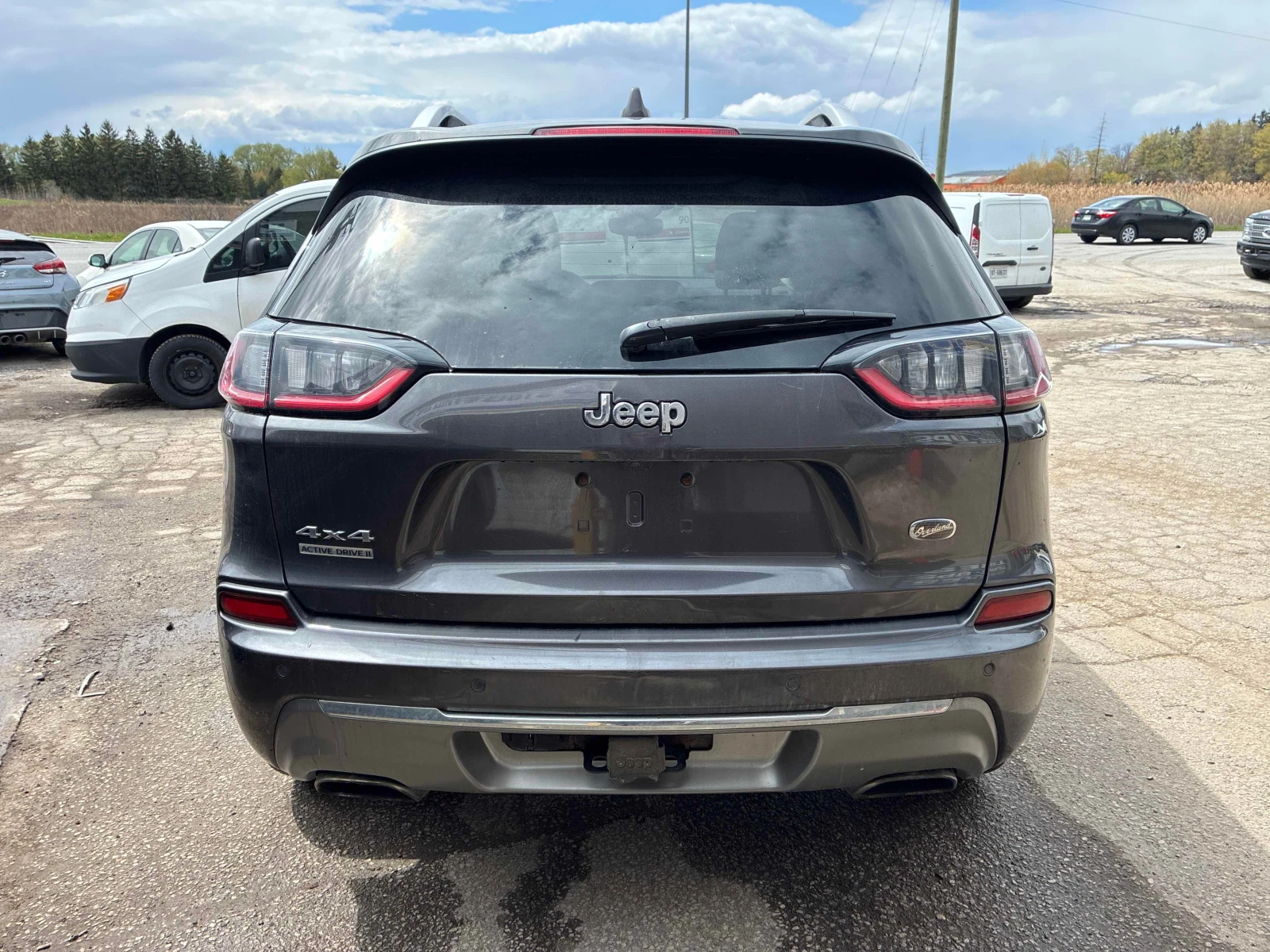Jeep Cherokee * Overland * CARFAX * ОПЦИЯ ЗА ФИНАНСИРАНЕ , снимка 4 - Автомобили и джипове - 55884689