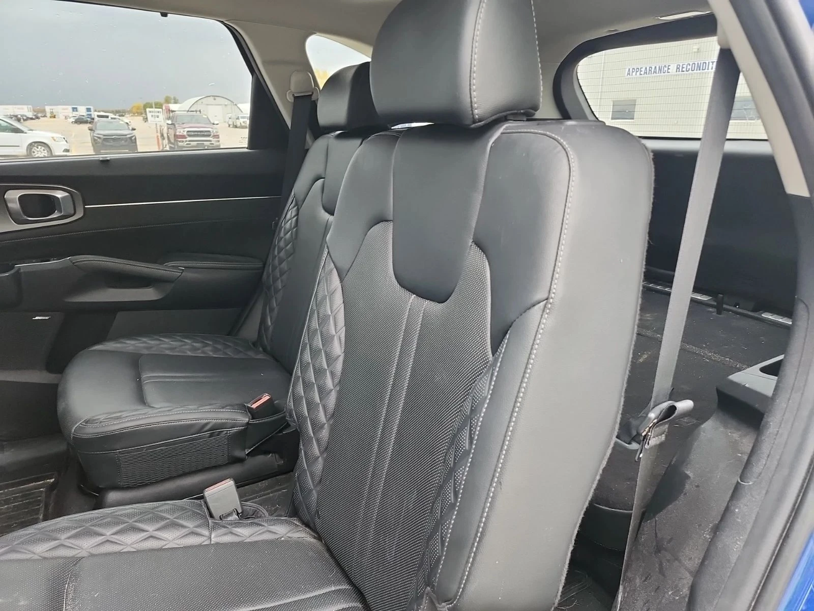 Kia Sorento, снимка 13 - Автомобили и джипове - 56688549