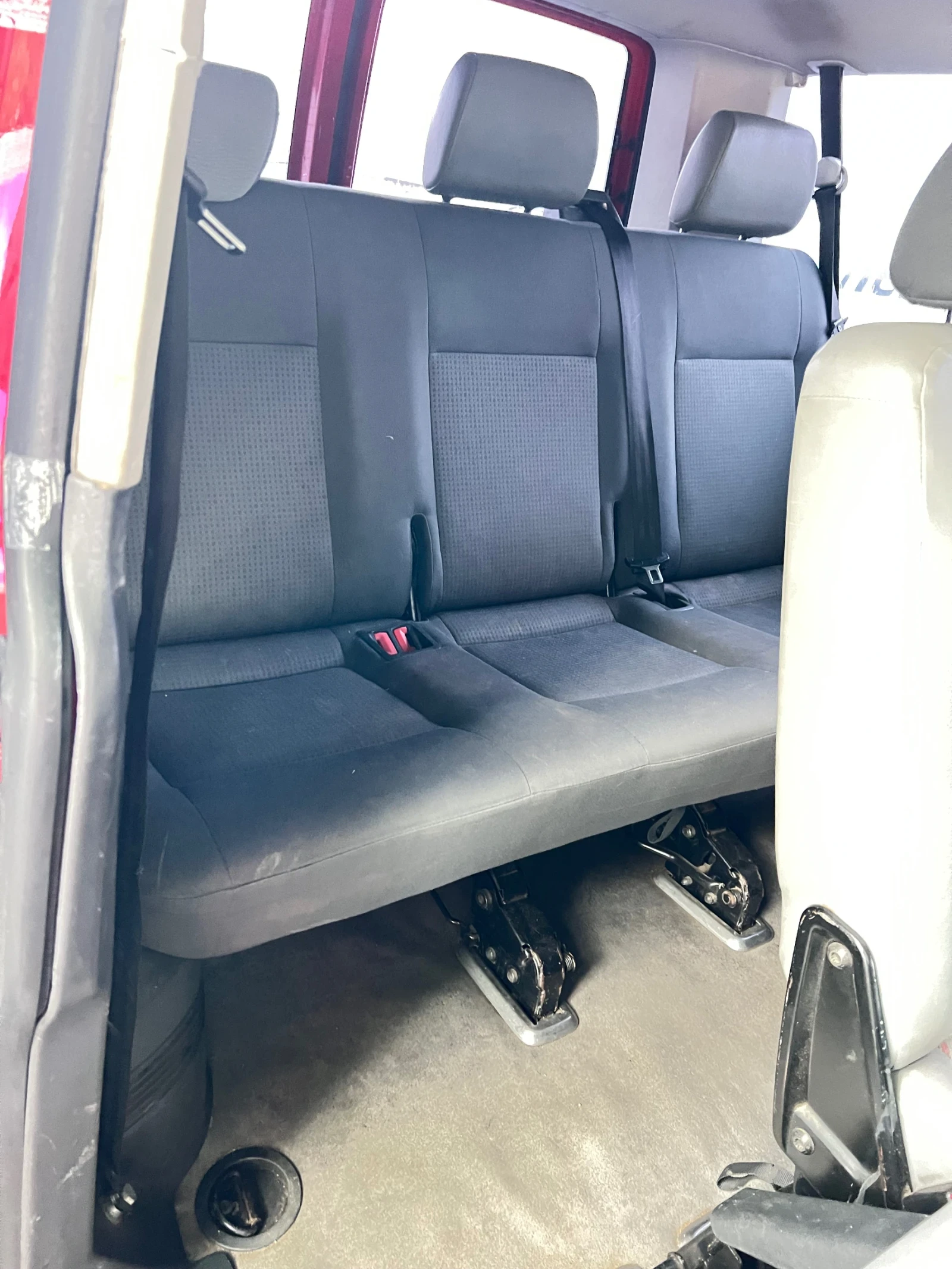 VW Caravelle Full Scheckheft 100%, снимка 12 - Бусове и автобуси - 53924784