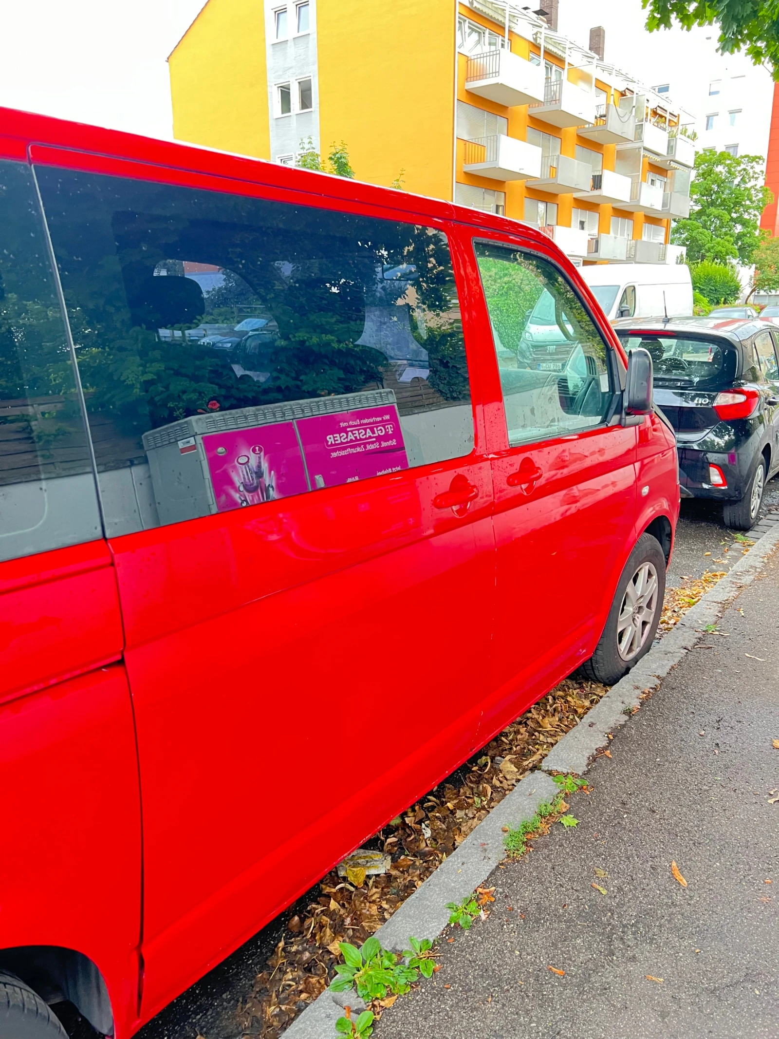 VW Caravelle Full Scheckheft 100%, снимка 8 - Бусове и автобуси - 53924784