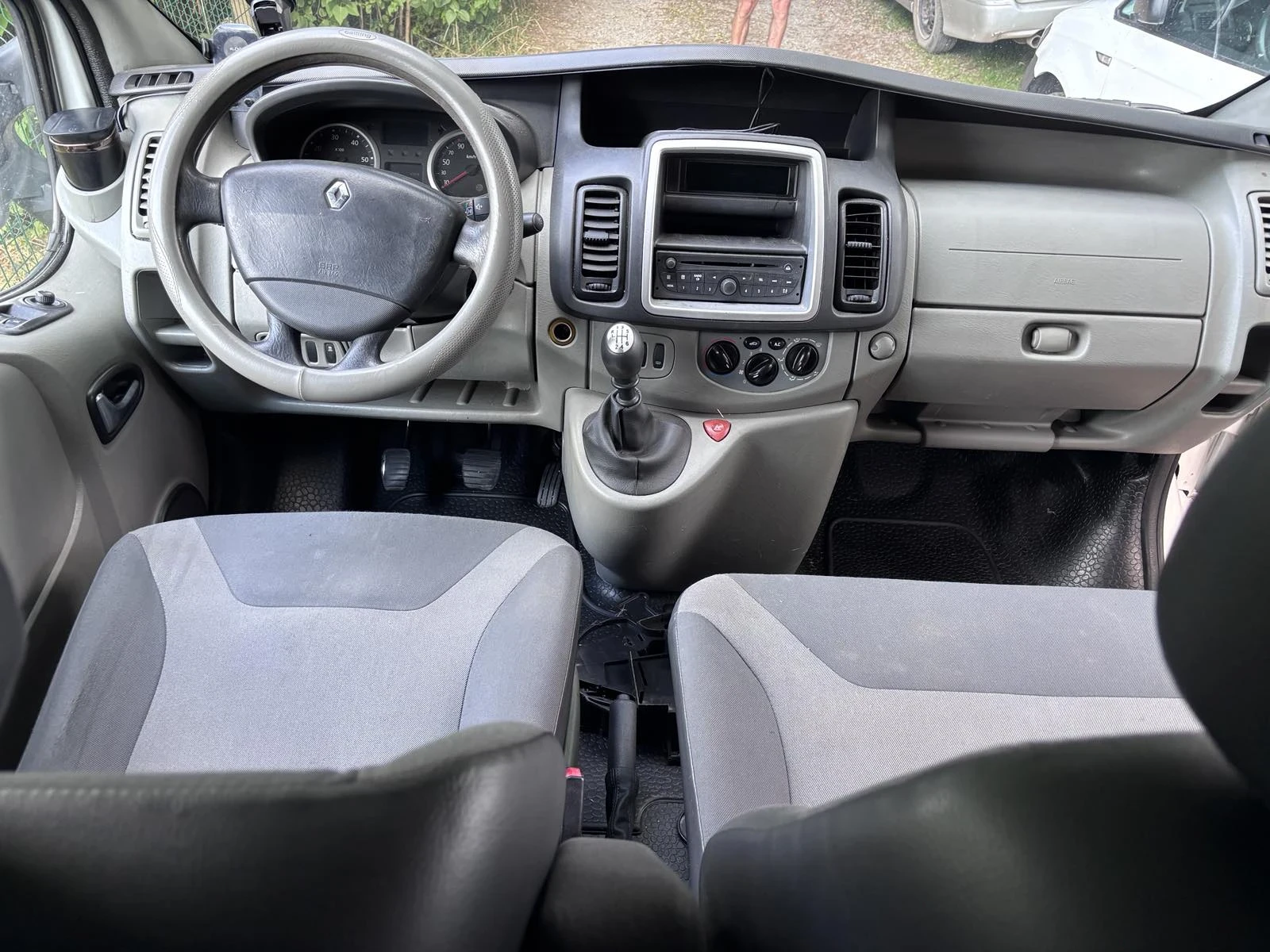 Renault Trafic, снимка 6 - Бусове и автобуси - 55224286