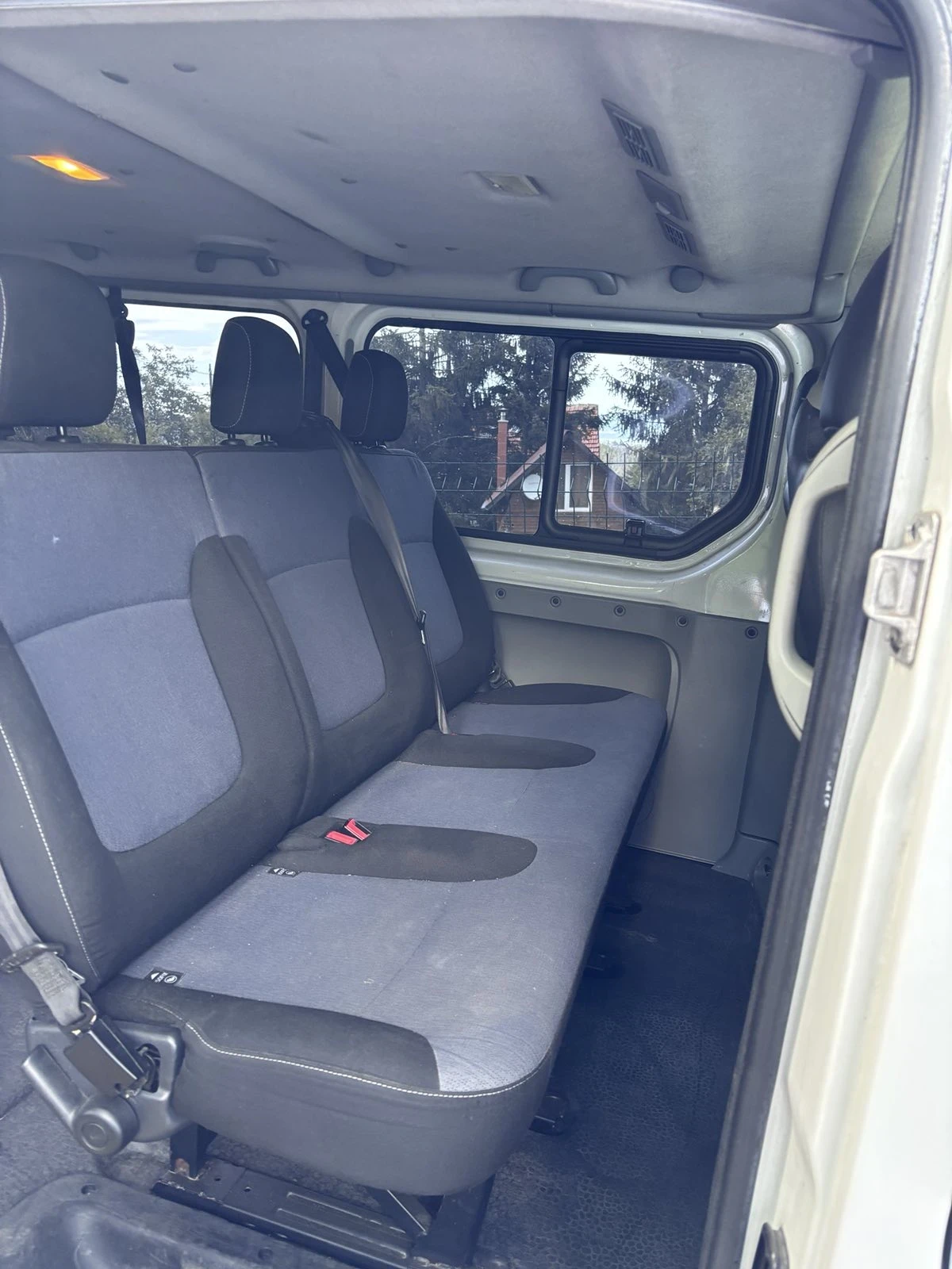Renault Trafic, снимка 8 - Бусове и автобуси - 55224286