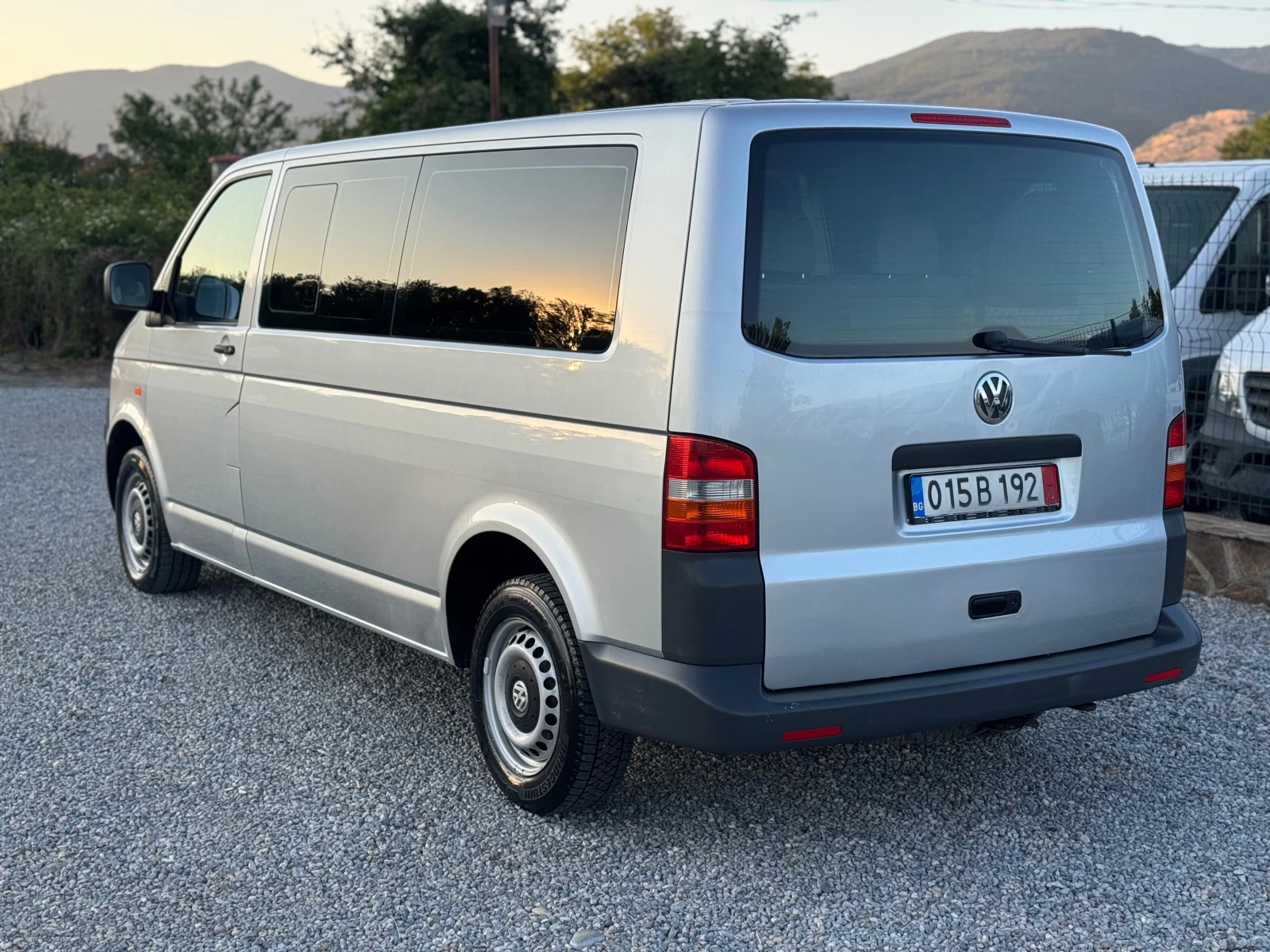VW T5 2.5TDI* Пътнически* Климатик* Макси* Германия* , снимка 6 - Бусове и автобуси - 55503721