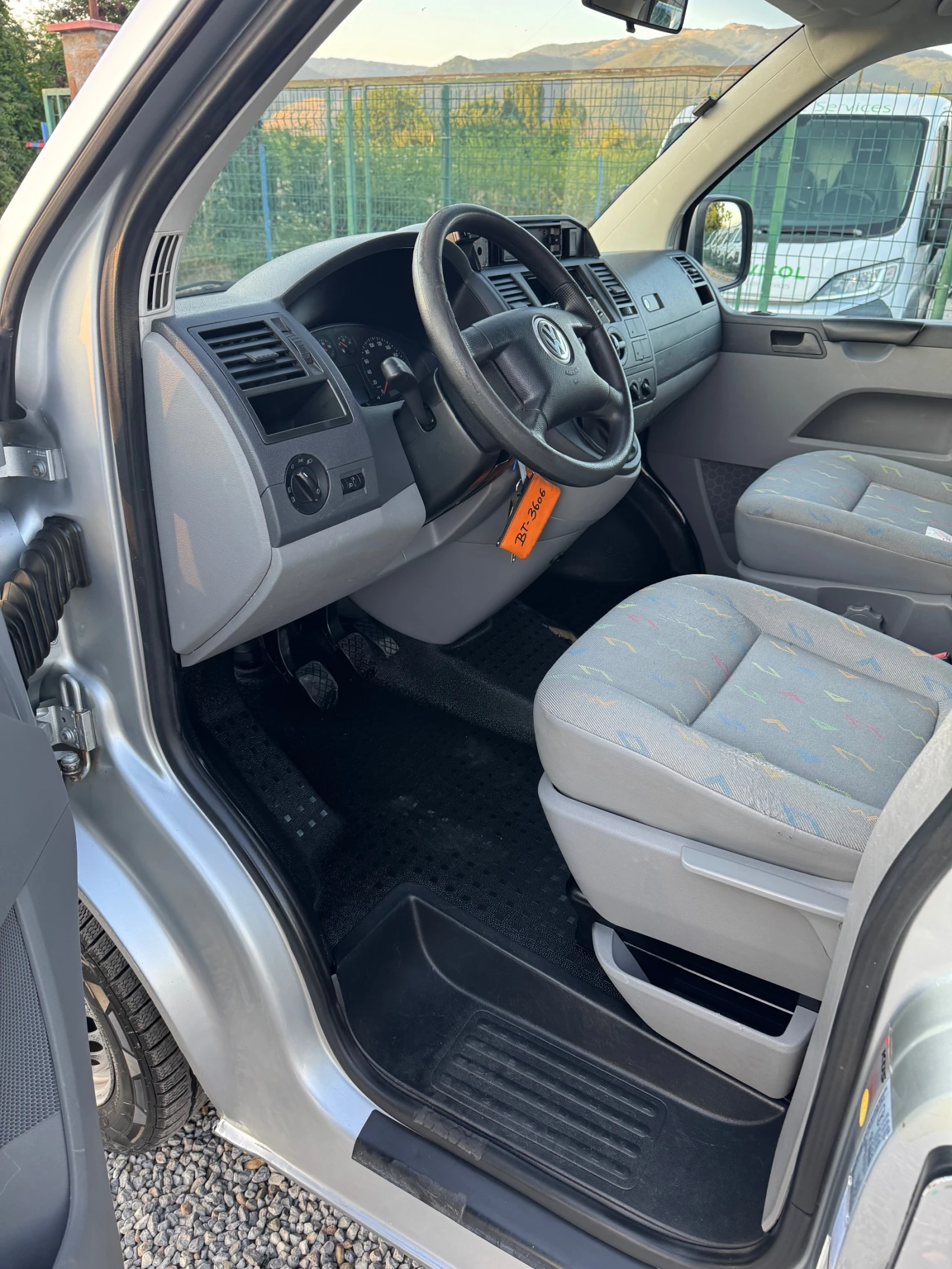 VW T5 2.5TDI* Пътнически* Климатик* Макси* Германия* , снимка 15 - Бусове и автобуси - 55503721