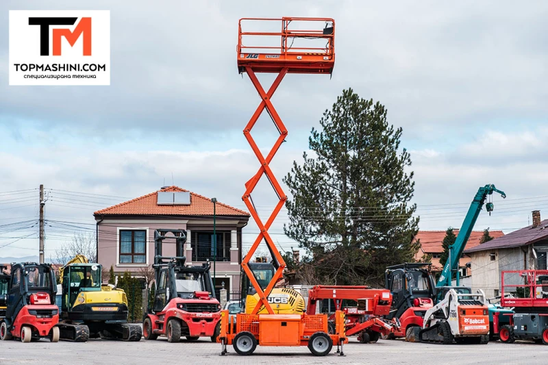 Автовишка Друга марка JLG 260 MRT