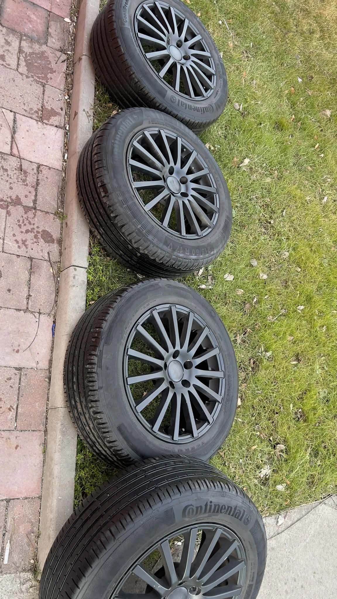 ���� � ������ 215/60R17 | Mobile.bg � ����������� 3