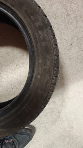 Гуми Зимни 205/55R16, снимка 7 - Гуми и джанти - 52966776