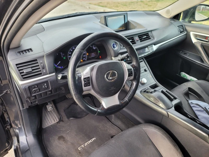 Lexus CT 200h, снимка 5 - Автомобили и джипове - 47332279