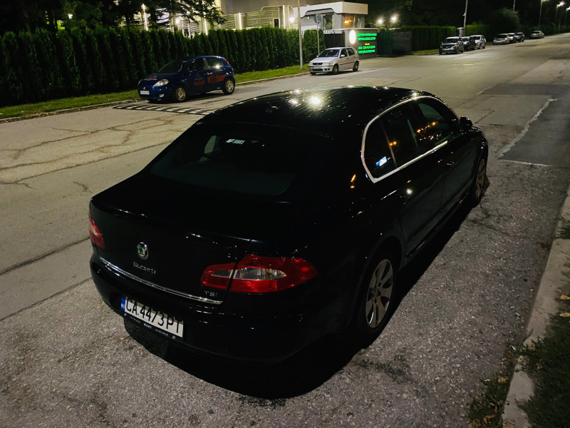 Skoda Superb, снимка 4 - Автомобили и джипове - 45851968