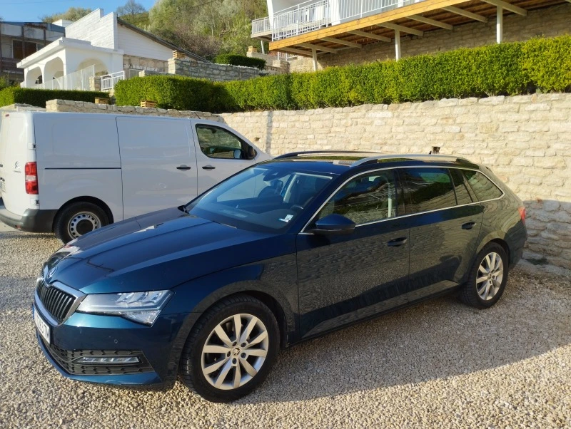 Skoda Superb 2.0 TDI Executive, снимка 3 - Автомобили и джипове - 46711457