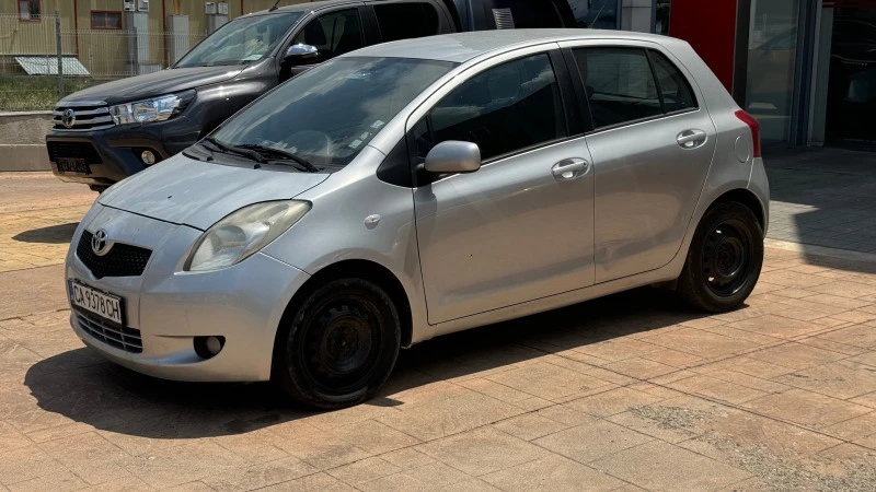 Toyota Yaris, снимка 2 - Автомобили и джипове - 46579130