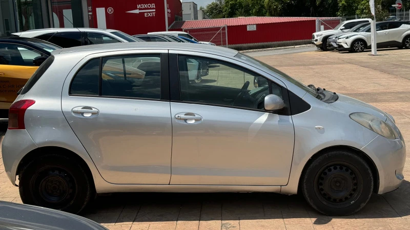 Toyota Yaris, снимка 7 - Автомобили и джипове - 46579130